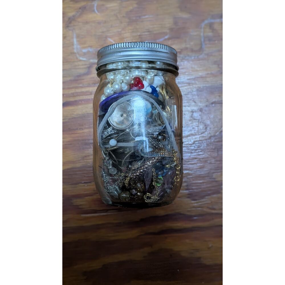 Estate Jewelry Lot Full Ball Mason Jar Vintage Costume Pearl Gold Tone For Parts - Picture 4 of 6